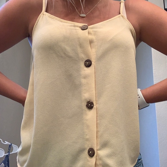 2 tank tops - Picture 2 of 2